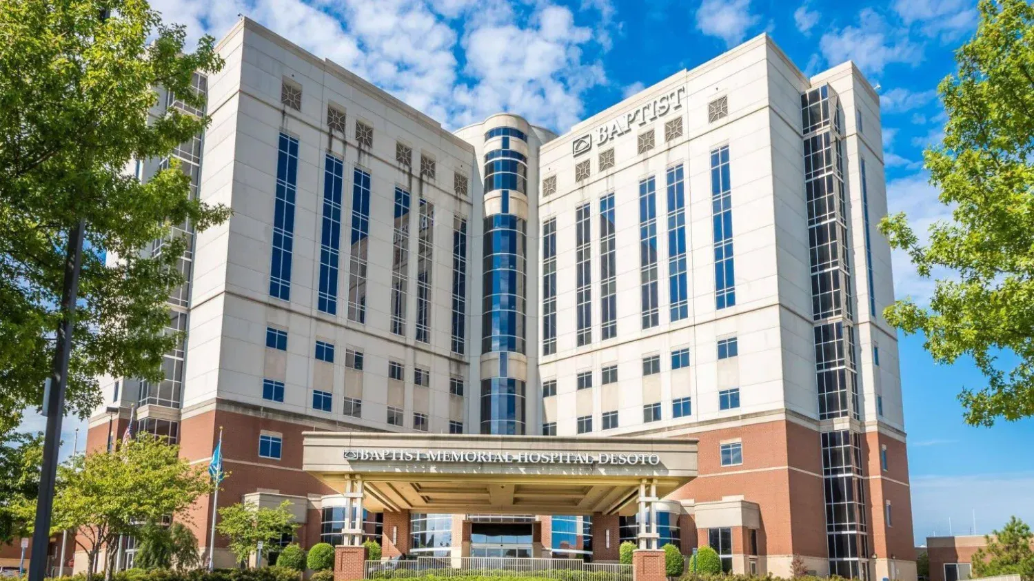 Baptist Desoto front entrance.